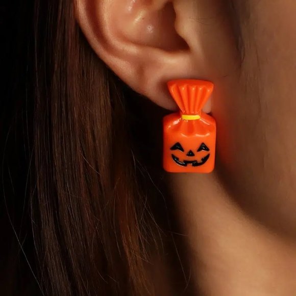 😈4 Pairs Halloween Earrings Studs Bat Pumpkin Ghost Treat Bags😈 - Picture 4 of 4